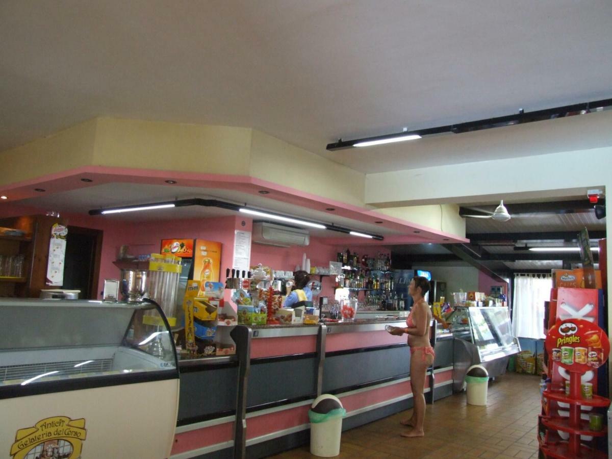 易达捷村露营地 SantʼArcangelo 外观 照片